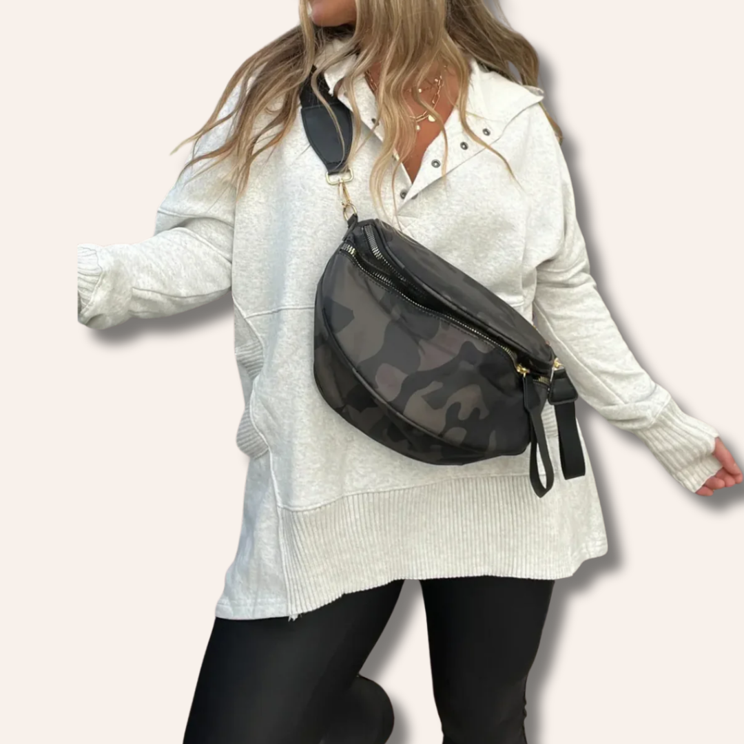 Mona | Flowy First Class Hoodie